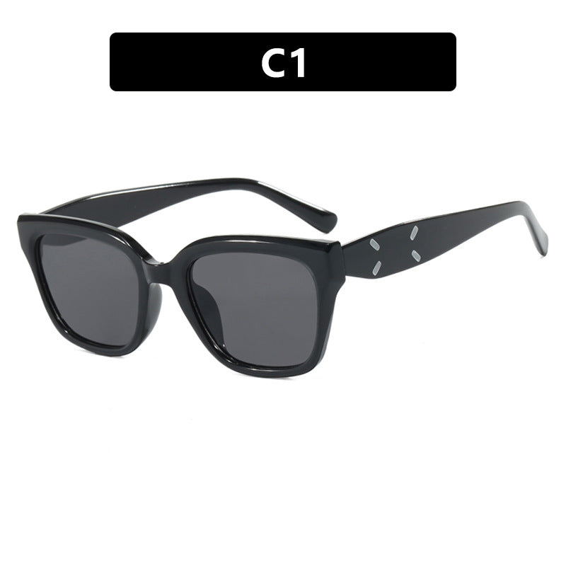 Square cat eye sunglasses for women with a high-end feel, small face, retro sunglasses, new sunglasses with UV protection