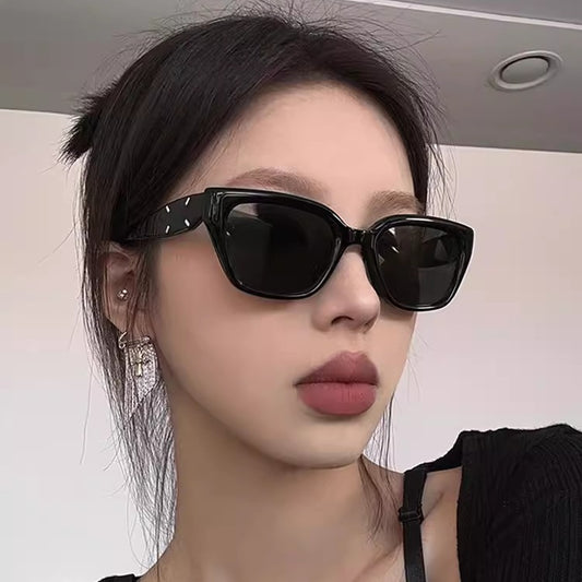 Square cat eye sunglasses for women with a high-end feel, small face, retro sunglasses, new sunglasses with UV protection