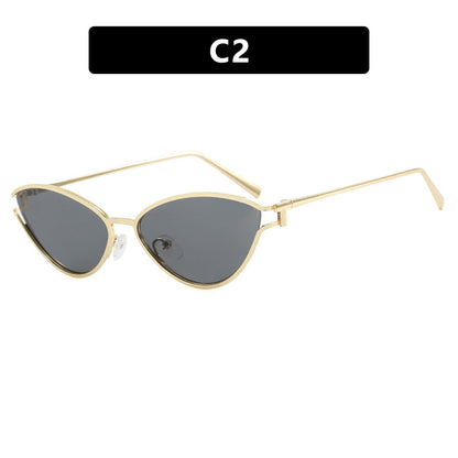 Triangle cat eye sunglasses with hollowed out high-end feel, new personalized sunglasses, trendy metal sunglasses